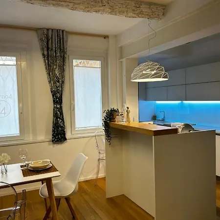 Interno4home: In Centro Storico Con Posto Auto 페라라