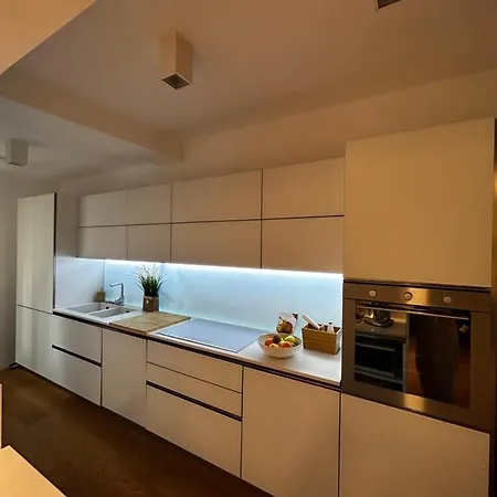 公寓 Interno4home: In Centro Storico Con Posto Auto 费拉拉