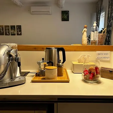 Interno4home: In Centro Storico Con Posto Auto 페라라