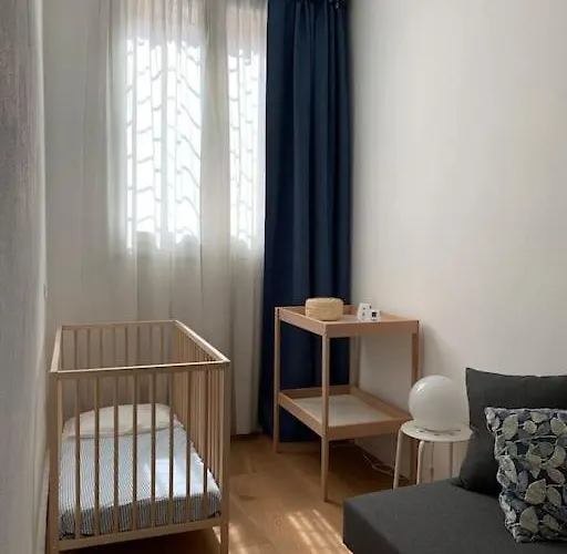 Interno4home: In Centro Storico Con Posto Auto * Феррара